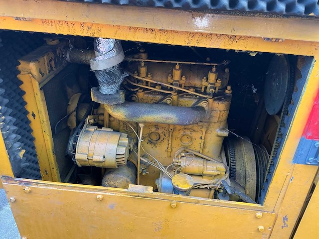 Geluidgedempt dieselaggregaat - afbeelding 9 van  9