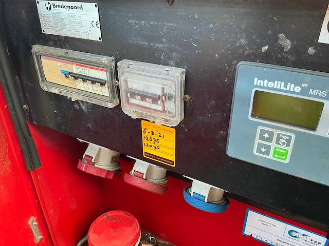 Geluidgedempt dieselaggregaat - afbeelding 10 van  12