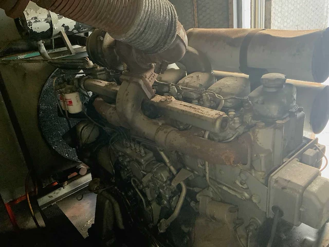 Geluidgedempte 350kva dieselaggregaataanhangwagen - afbeelding 7 van  39