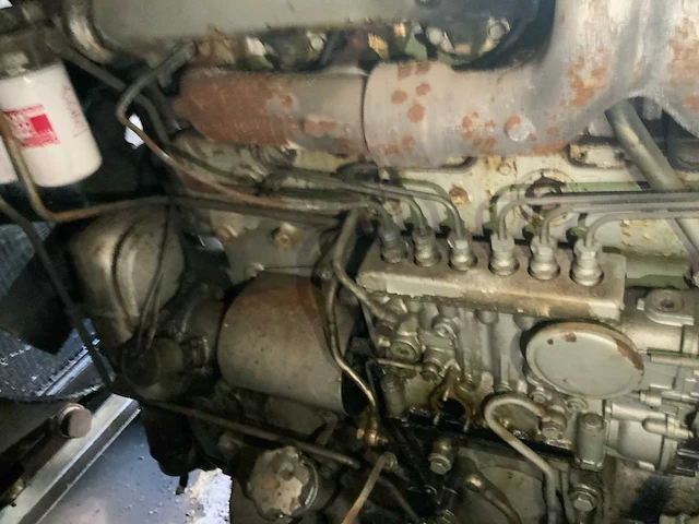 Geluidgedempte 350kva dieselaggregaataanhangwagen - afbeelding 11 van  39