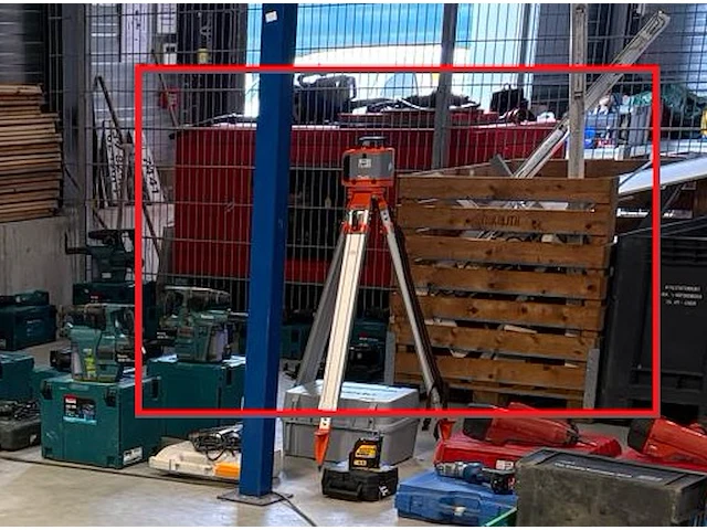 Geluidgedempte dieselgenerator/aggregaat car 145 pks 20kva. draaiuren 261. bouwjaar 2006. afmeting 200 x 95... - afbeelding 3 van  4