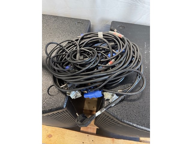 Geluidset turbosound, iq12 en iq18b, zwart - afbeelding 8 van  8