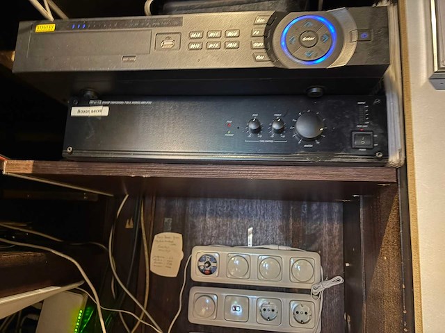 Geluidsinstallatie - afbeelding 8 van  18