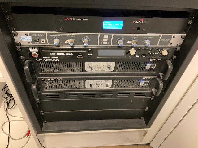 Geluidsinstallatie - afbeelding 1 van  2