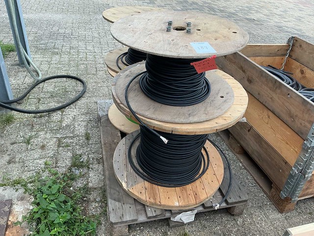 Gemengde batchkabels op spoel - afbeelding 3 van  7