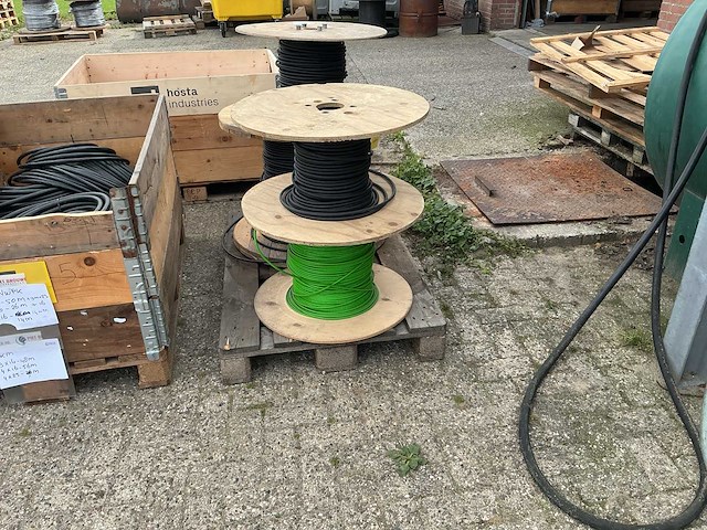 Gemengde batchkabels op spoel - afbeelding 7 van  7