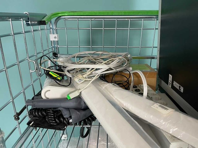 Gemengde hoeveelheid reserveonderdelen - afbeelding 7 van  7