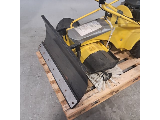 Gemotoriseerde sneeuwschuif, cramer - afbeelding 5 van  12