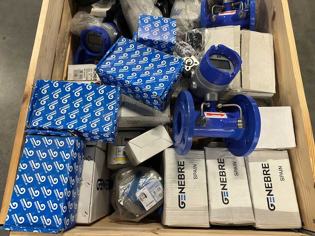 Genebre - partij industriële afsluiters & flowmeters - afbeelding 3 van  10