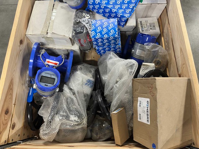 Genebre - partij industriële afsluiters & flowmeters - afbeelding 4 van  10