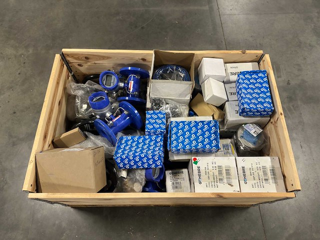 Genebre - partij industriële afsluiters & flowmeters - afbeelding 10 van  10