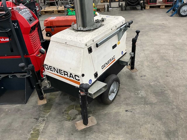 Generac link t3 ufo mobiele bouwlamp - afbeelding 6 van  10