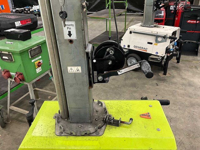 Generac link t3 ufo mobiele bouwlamp - afbeelding 8 van  9