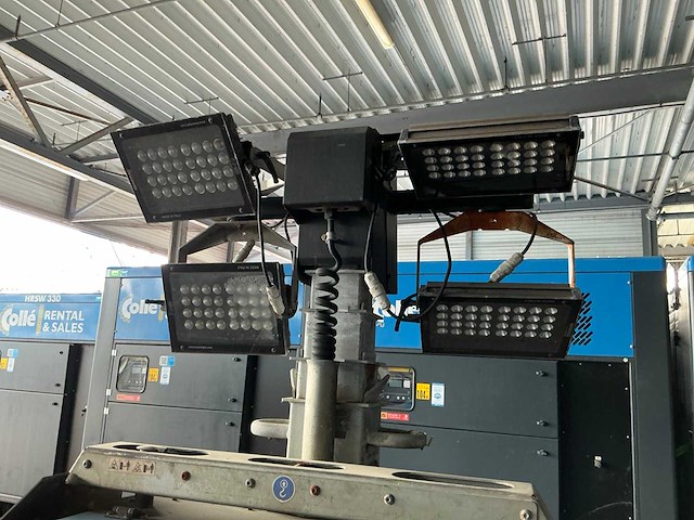 Generac tower light cube+ stationaire lichtmast - afbeelding 17 van  19