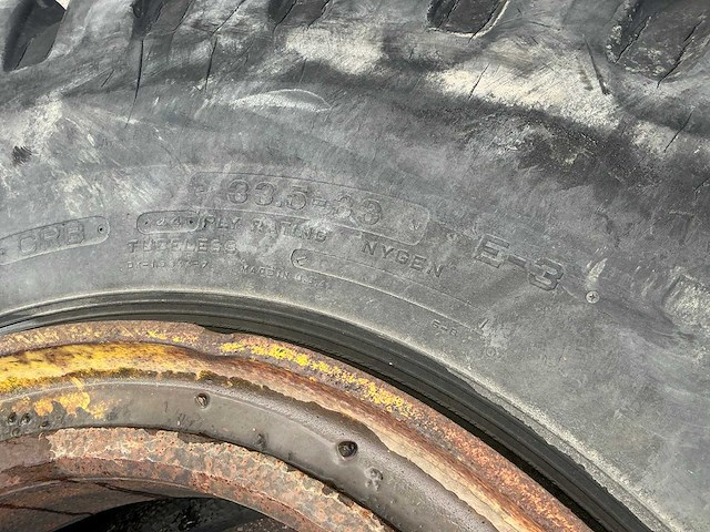 General 33.5-33 band met velg (2x) - afbeelding 5 van  8