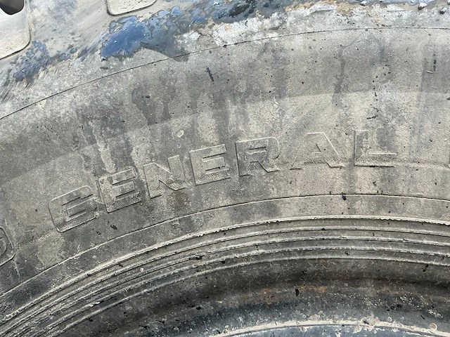 General 33.5-33 band met velg (2x) - afbeelding 8 van  8