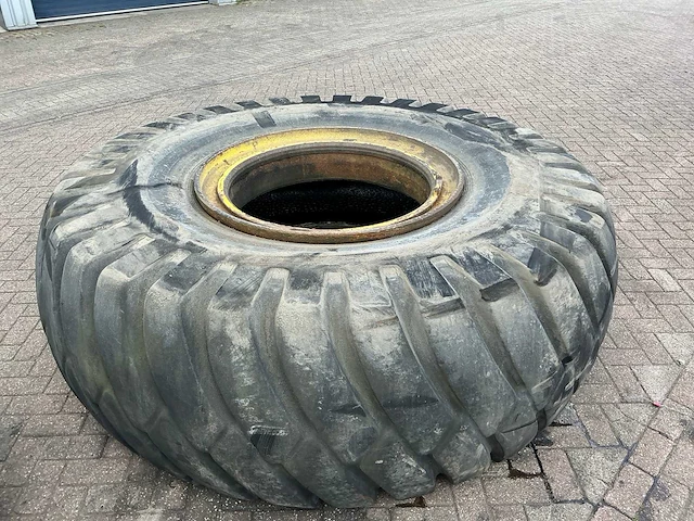 General 33.5-33 wiel/velg (2x) - afbeelding 6 van  6