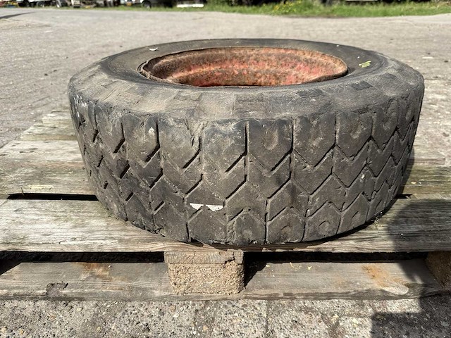 General loader - lug - band 10-16.5 nhs - afbeelding 7 van  8