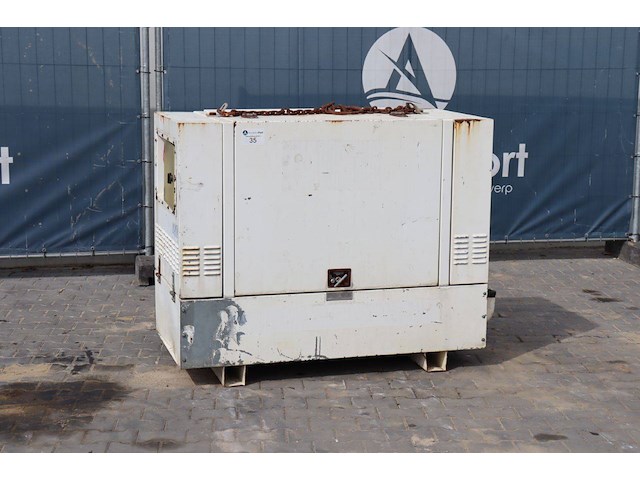Generator 6000 diesel 19kva 2005 - afbeelding 1 van  1