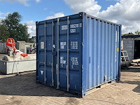 Generator in zeecontainer - afbeelding 1 van  9