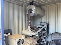 Generator in zeecontainer - afbeelding 4 van  9