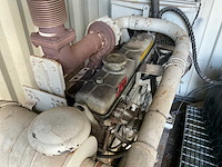 Generator in zeecontainer - afbeelding 8 van  9