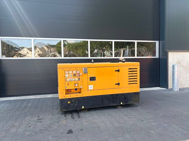 Generator intermetal ldw2204/7353771 diesel 22kva 2007 - afbeelding 1 van  1