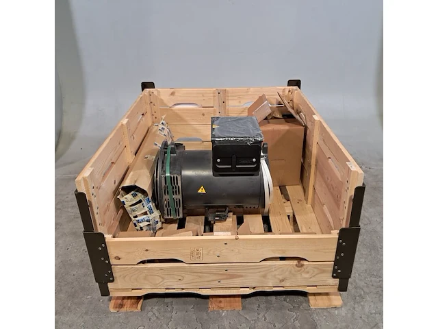 Generator, macc alte, 2021 - afbeelding 1 van  11