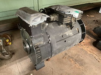 Generator - afbeelding 3 van  3