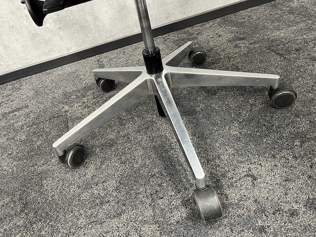 Genese holmris/ girsberger - elektrisch zit-sta design werkplek 180x80 - afbeelding 8 van  19