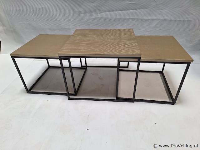 Genestelde salontafels - ca. 60x60x47 cm - set van 3 stuks - afbeelding 1 van  4