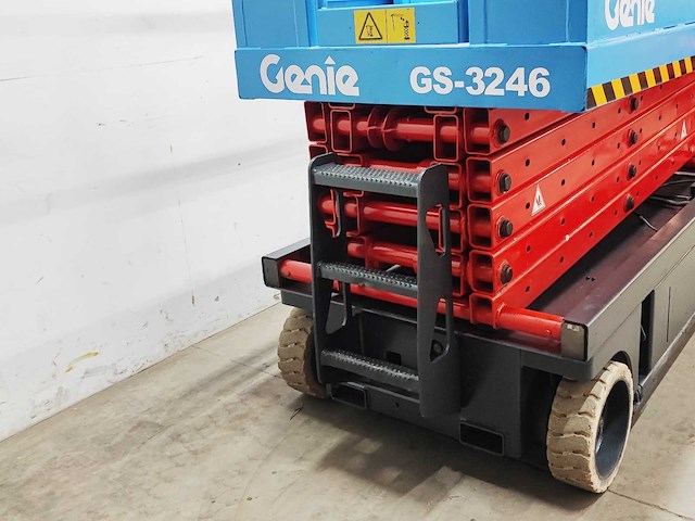 Genie - 1999 - gs-3246 - hoogwerker - afbeelding 11 van  11