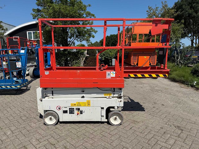 Genie - 2016 - gs1532 - schaarhoogwerker - afbeelding 10 van  24