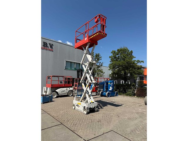 Genie - 2016 - gs1532 - schaarhoogwerker - afbeelding 14 van  24