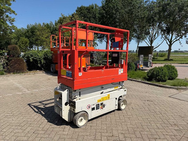 Genie - 2016 - gs1532 - schaarhoogwerker - afbeelding 1 van  24