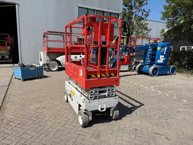 Genie - 2016 - gs1532 - schaarhoogwerker - afbeelding 4 van  24
