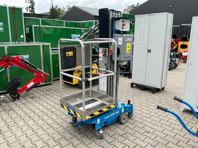 Genie awp-20s hoogwerker - afbeelding 1 van  9