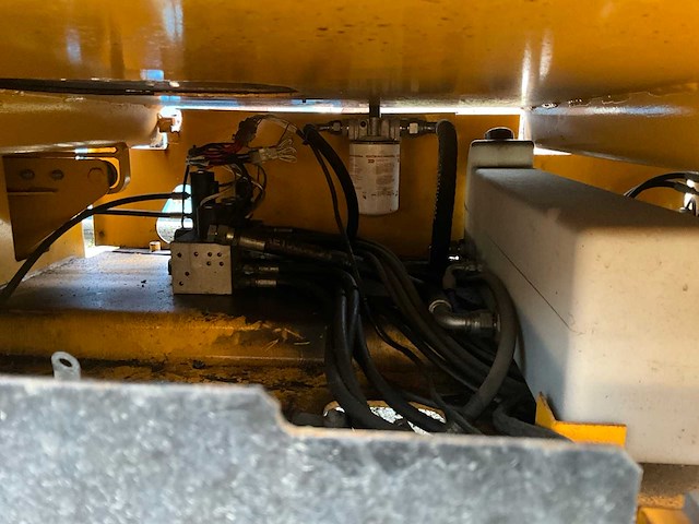 Genie en haulotte partij hoogwerkers - afbeelding 8 van  24