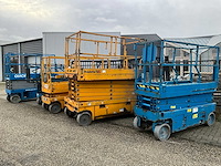 Genie en haulotte partij hoogwerkers - afbeelding 1 van  24