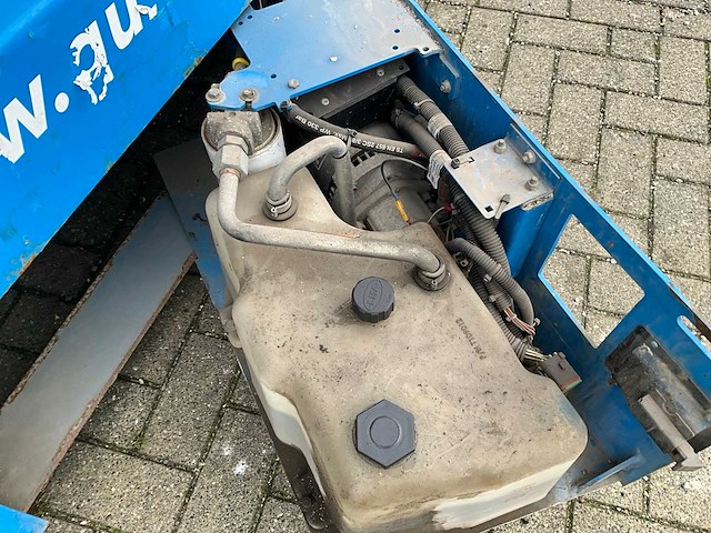Genie en haulotte partij hoogwerkers - afbeelding 15 van  24