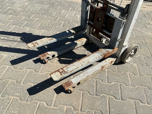 Genie gl-3 goederenlift - afbeelding 6 van  8