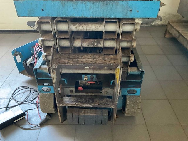 Genie gs-1932 hoogwerker - afbeelding 4 van  8