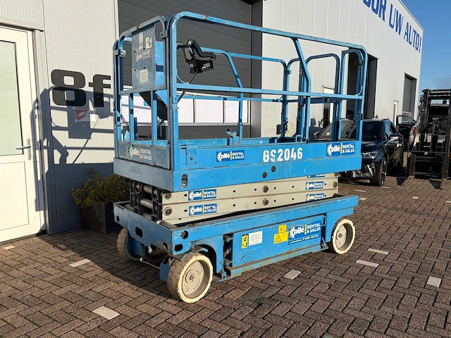 Genie gs-2046 - 2002 - schaarlift - hoogwerker - afbeelding 1 van  15