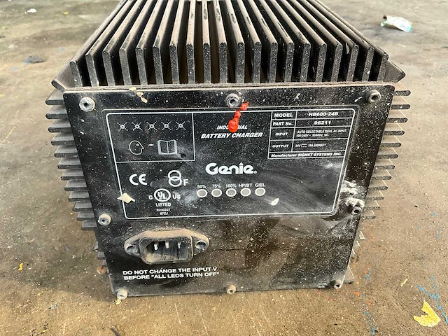 Genie hb600-24b acculader - afbeelding 2 van  3