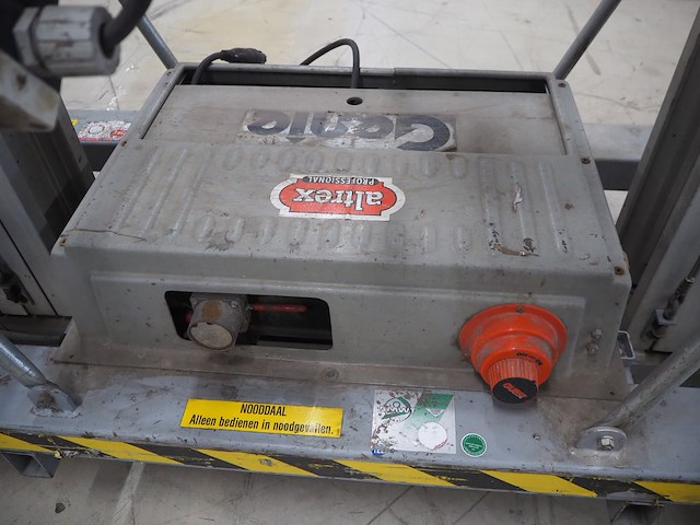 Genie industries - afbeelding 7 van  9