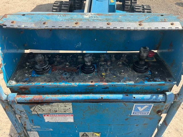 Genie s-60 trax hoogwerker - afbeelding 4 van  17