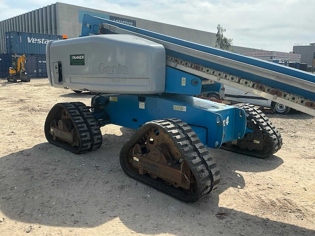 Genie s-60 trax hoogwerker - afbeelding 14 van  17