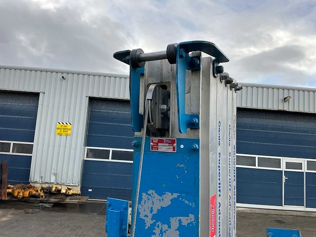 Genie sla-25 kanaallift - afbeelding 8 van  9