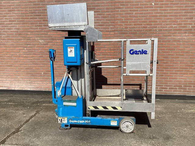 Genie sp-155 hoogwerker - afbeelding 1 van  8