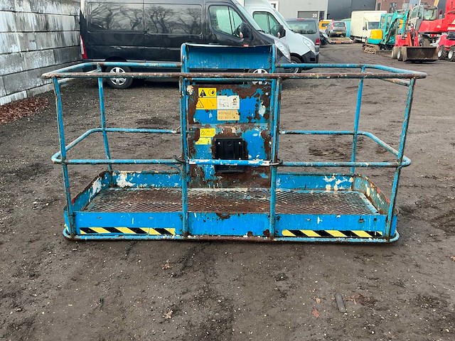 Genie werkbak hoogwerker - afbeelding 9 van  10